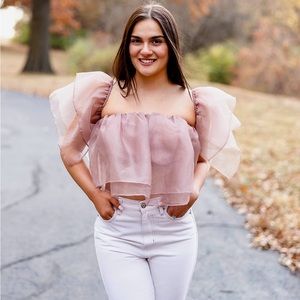 Wore once for senior photos. Gorgeous organza like blush colored cropped top